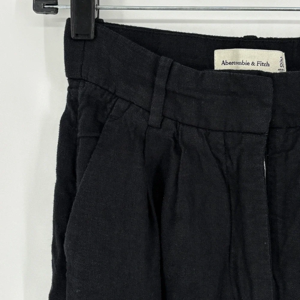 Abercrombie & Fitch excellent pre
